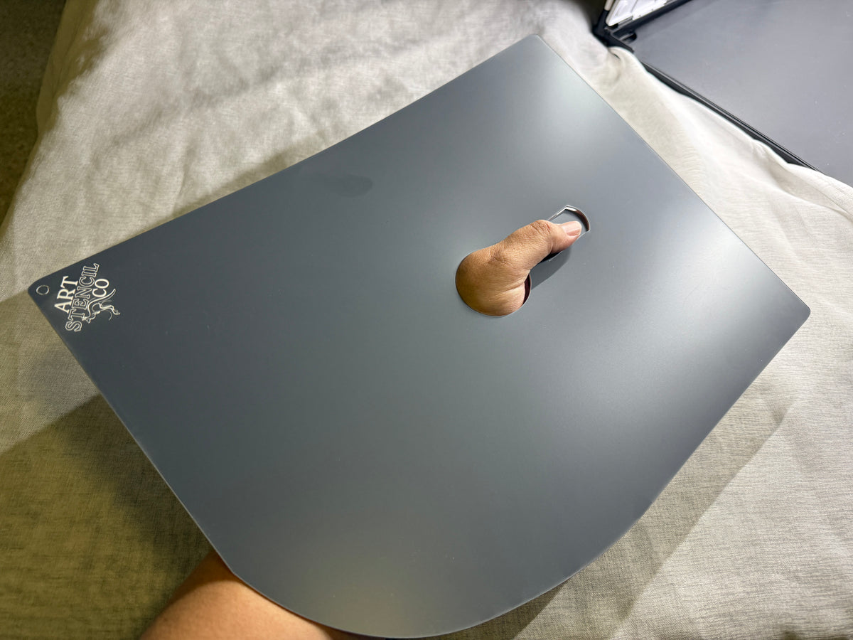 PALETTE (Right handed, unique thumb grip, A3 size)