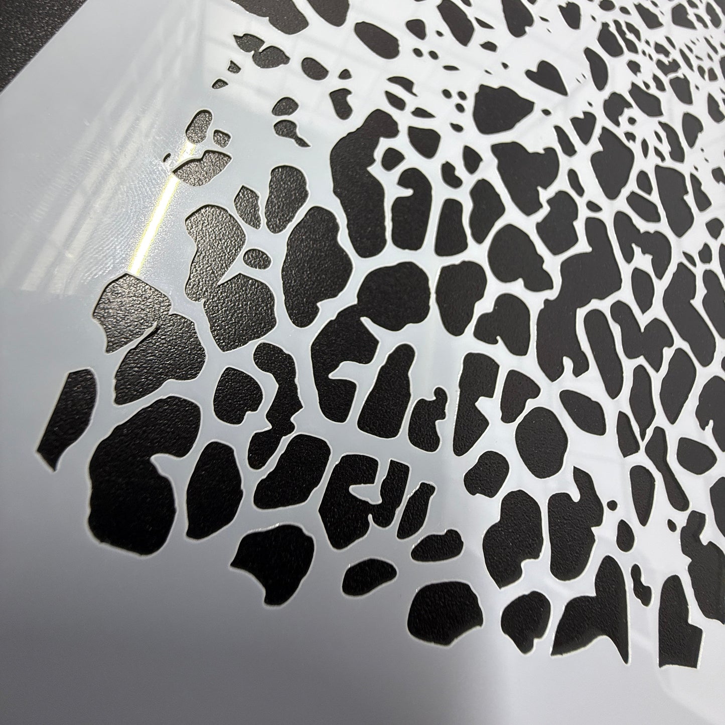Seed Pod (small) Stencil by De Gillett Cox (P-SEE-001) OPEN ACCESS