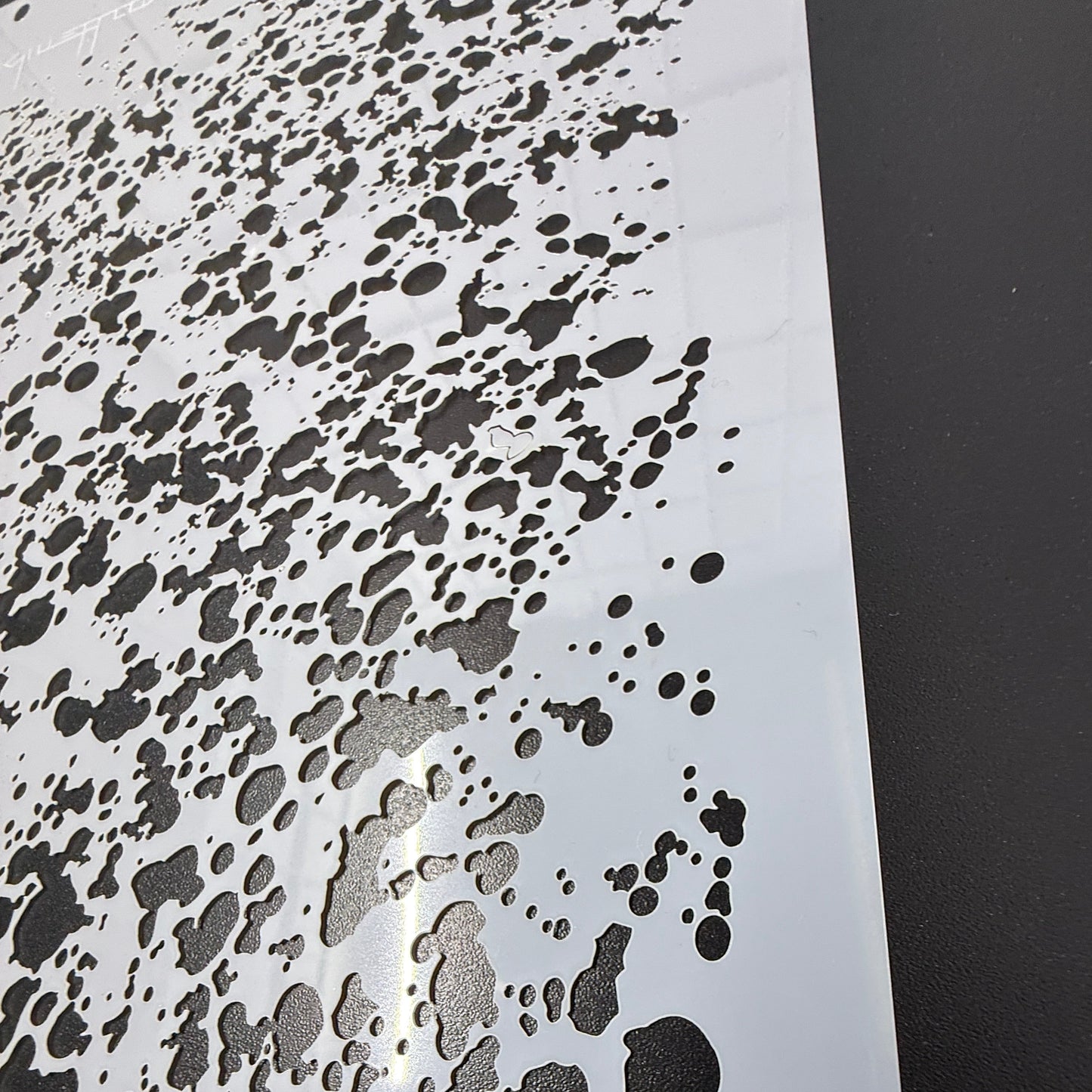 Graded Stone Stencil by De Gillett Cox (P-STO-002)