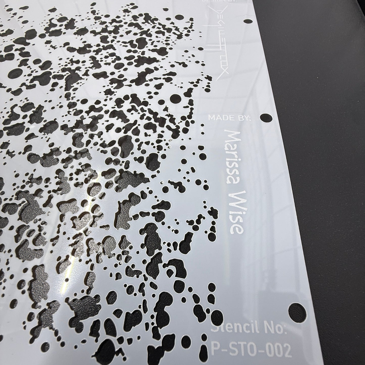 Graded Stone Stencil by De Gillett Cox (P-STO-002)